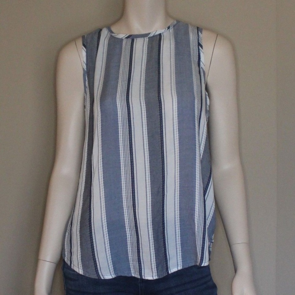 Chelsea & Violet Striped Chambray Top Small